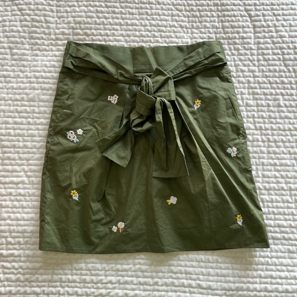 Green J Crew Embroidered Skirt - Picture 1 of 8